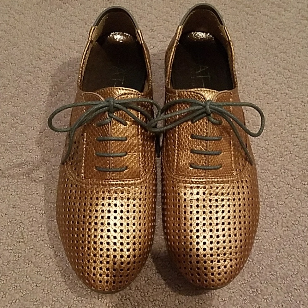 AT Collection Metallic Bronze Oxfords, size 8.5